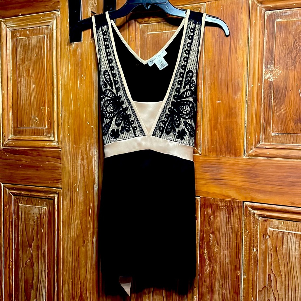 White House Black Market Size Small shirt